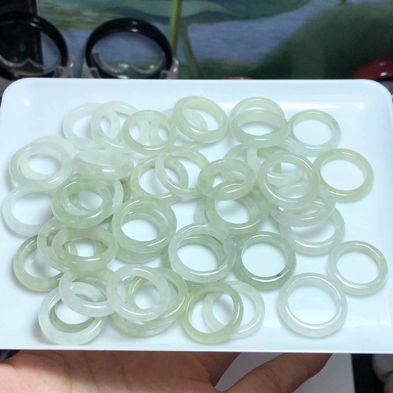 Nhẫn jadeite tuýp a